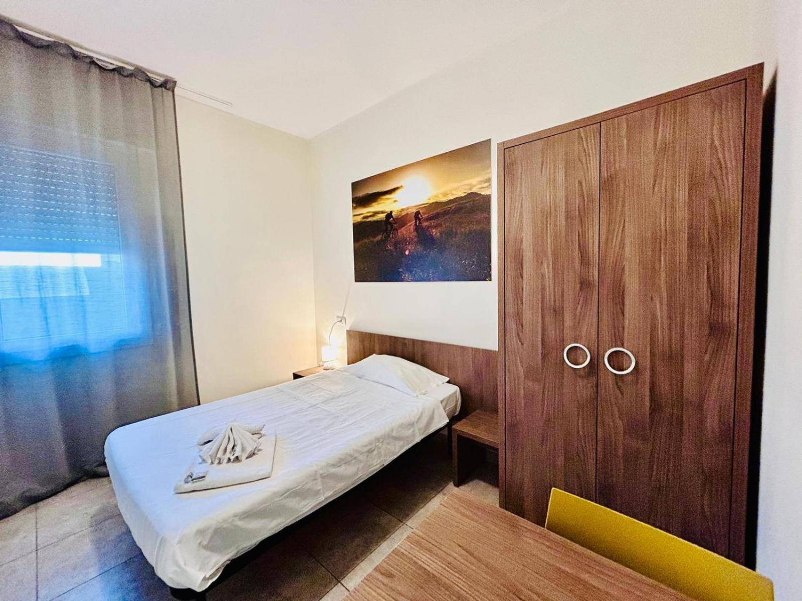 Hotel Bed & Bike Cesena Bagian luar foto